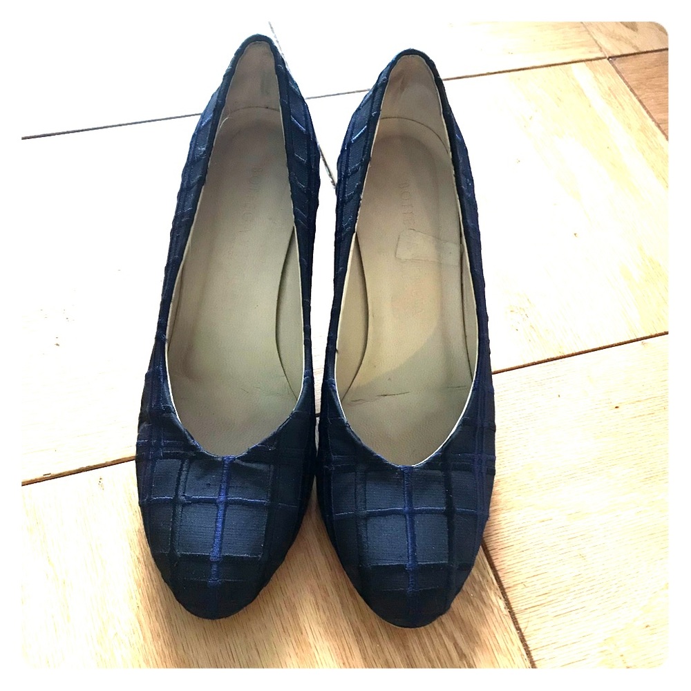Bottega Veneta navy blue shoes size 7.5